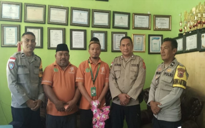 Polisi Hadir di Tengah MATSAMA: Wujud Kepedulian terhadap Pendidikan Karakter Siswa MTs Negeri Manggarai